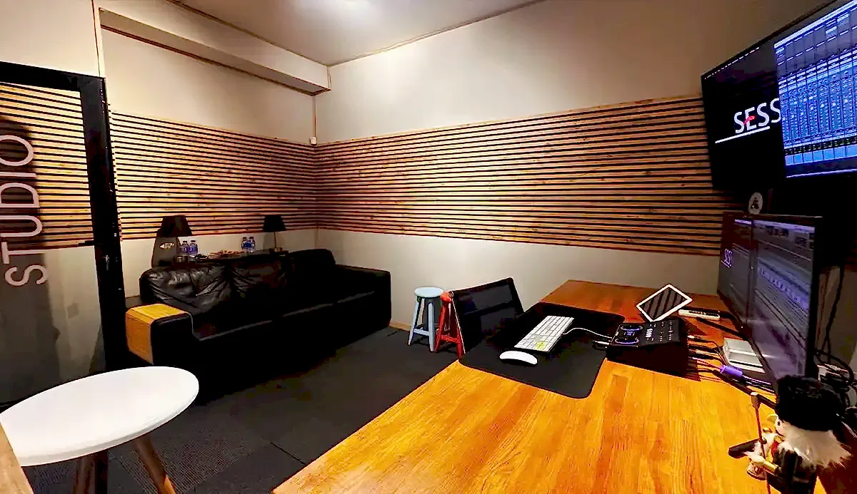 Sessanat About Image